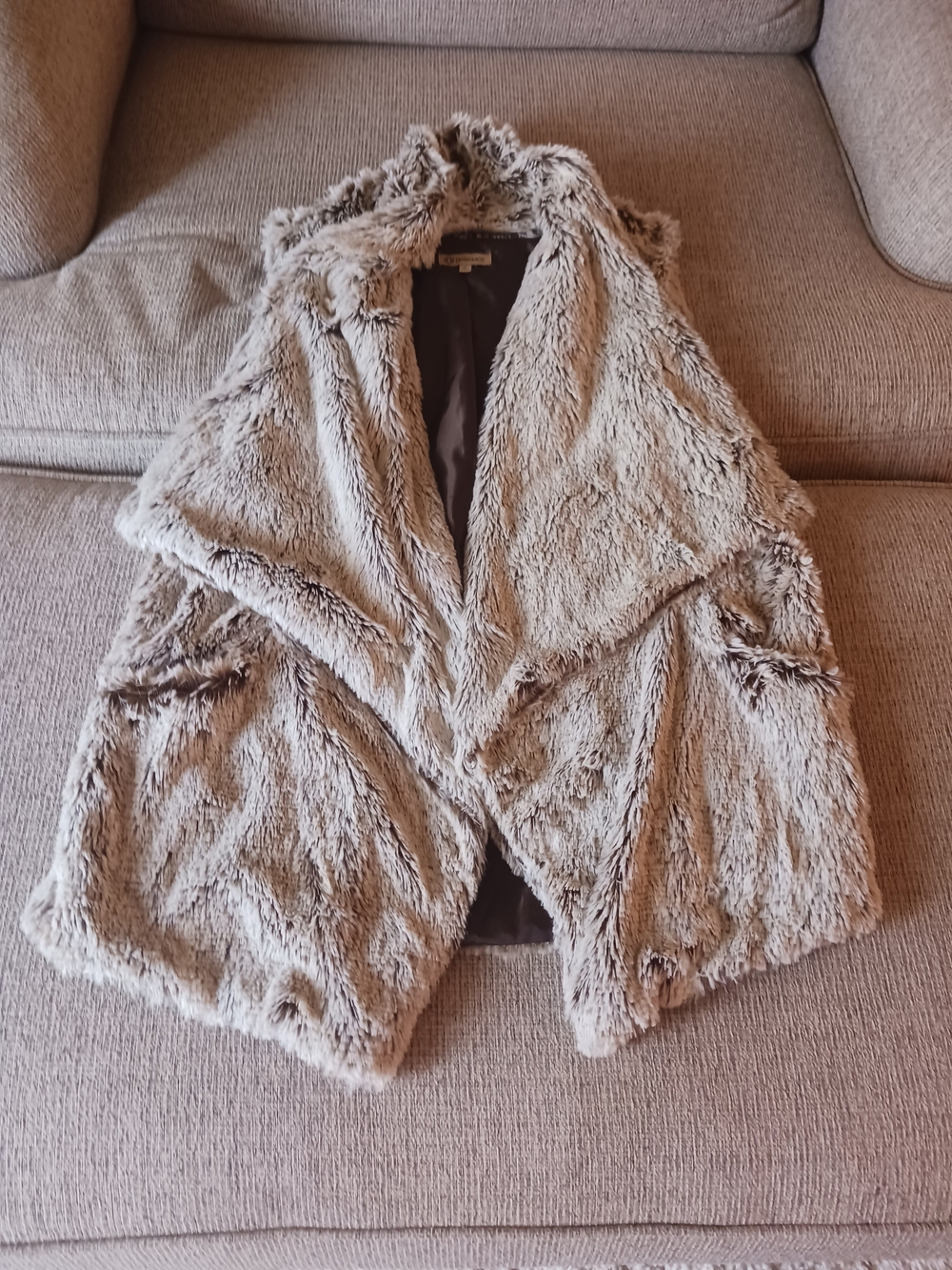Democracy - Faux Fur Taupe Vest - Women's Cozy Layer